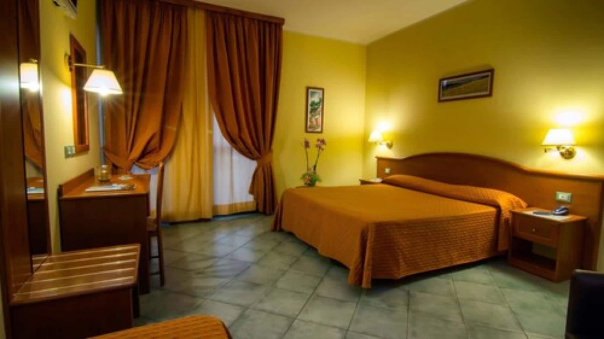 Hotel Degli Amici アルテーナ エクステリア 写真
