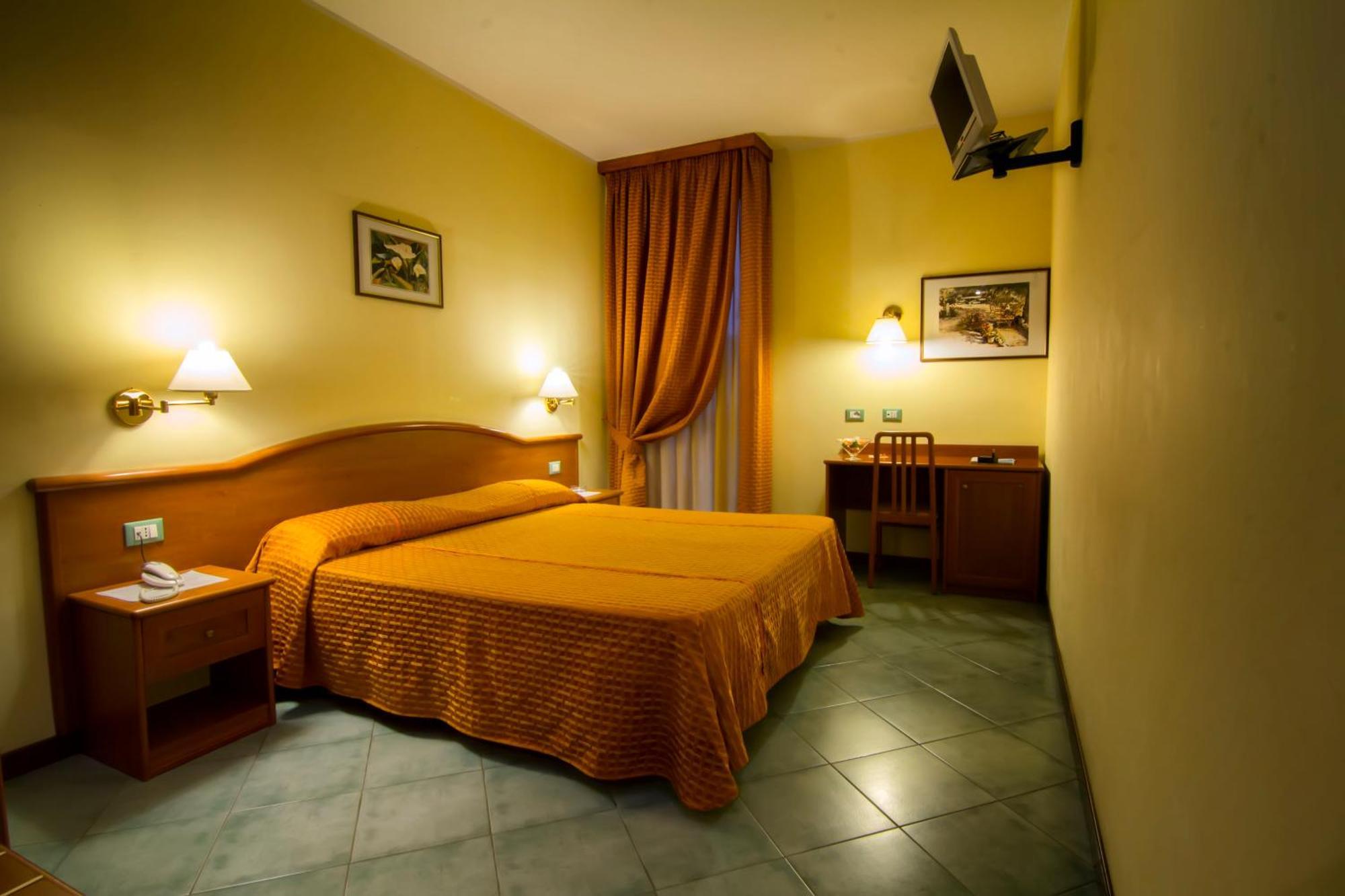 Hotel Degli Amici アルテーナ エクステリア 写真