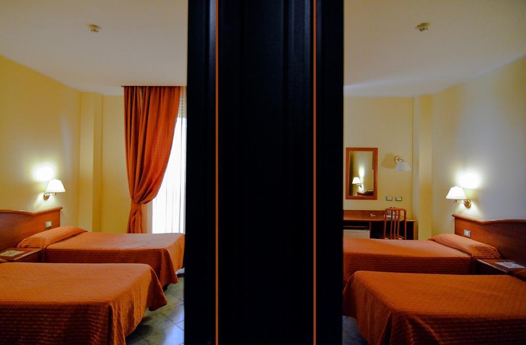 Hotel Degli Amici アルテーナ 部屋 写真