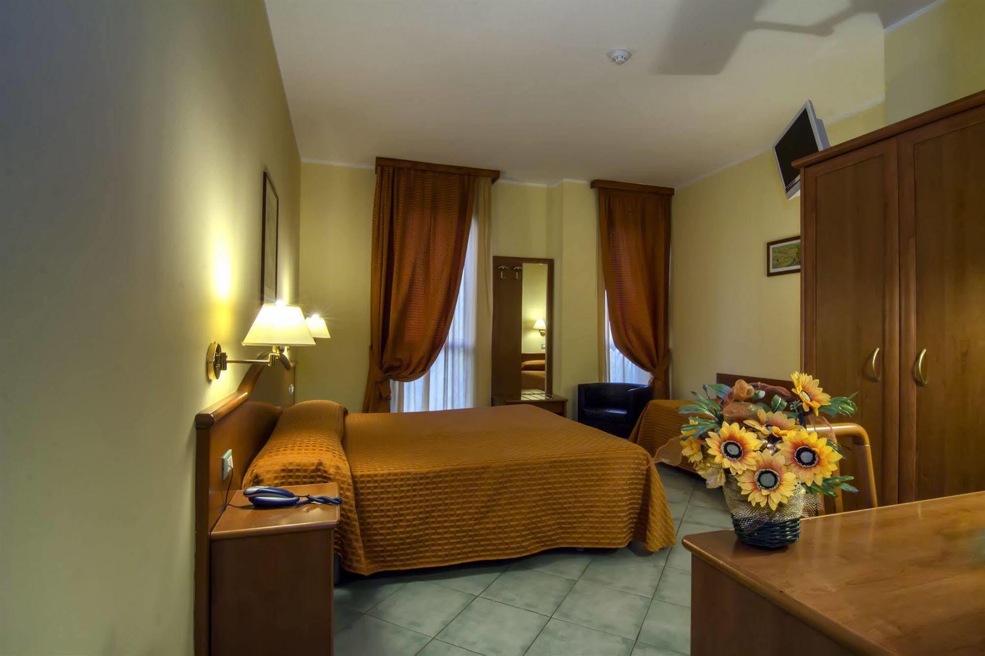 Hotel Degli Amici アルテーナ エクステリア 写真